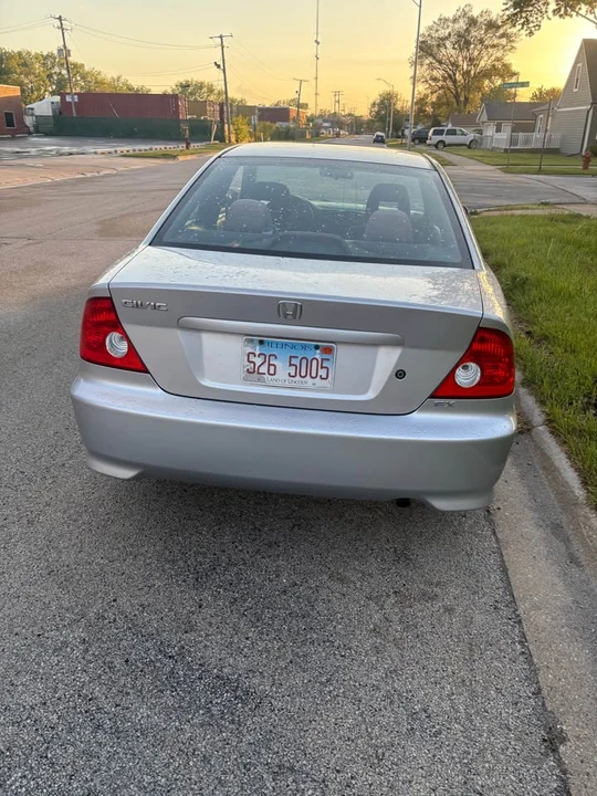 2004 Honda Civic 7th Gen - Image 2 of 12