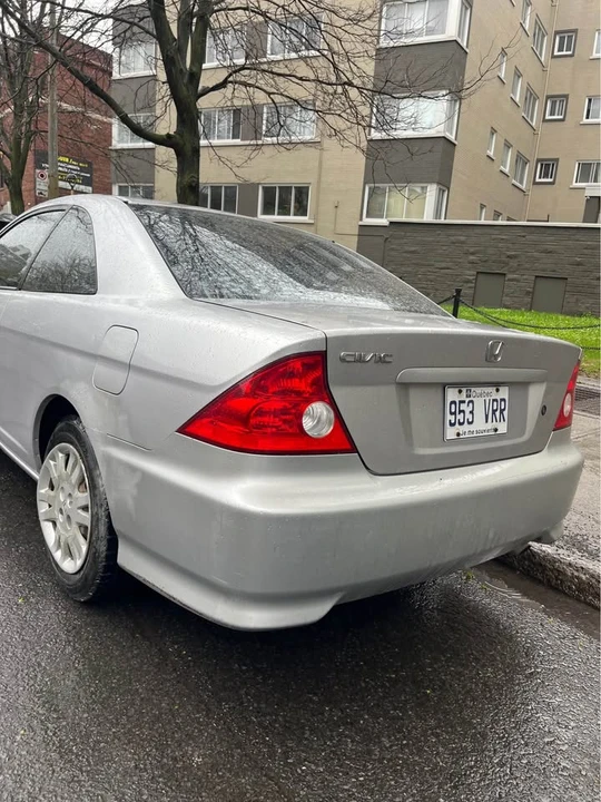 2004 Honda Civic 7th Gen - Image 5 of 12