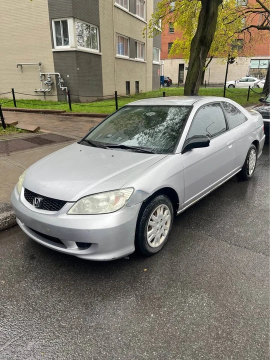 2004 Honda Civic 7th Gen - Image 2 of 12