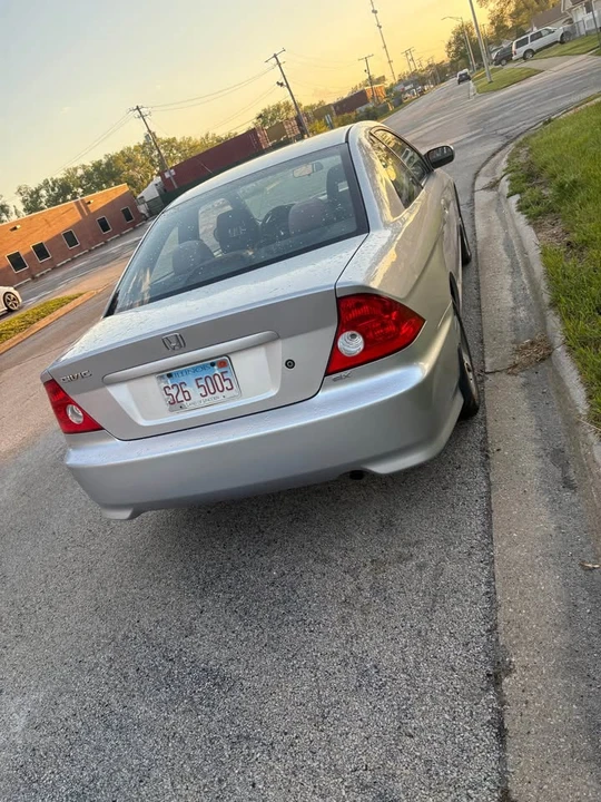 2004 Honda Civic 7th Gen - Image 3 of 12