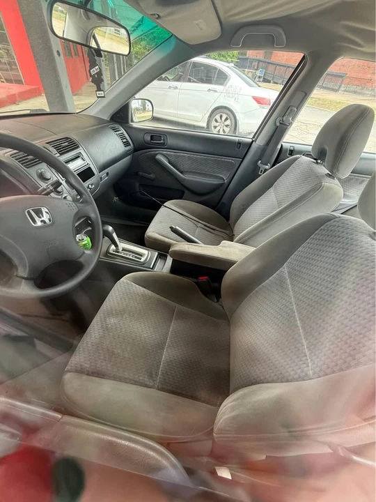 2004 Honda Civic 7th Gen - Image 2 of 4