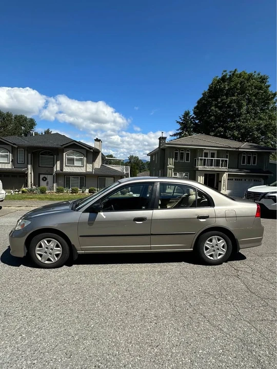 2004 Honda Civic 7th Gen - Image 2 of 7