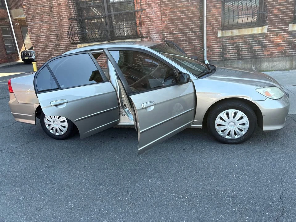 2004 Honda Civic 7th Gen - Image 11 of 15