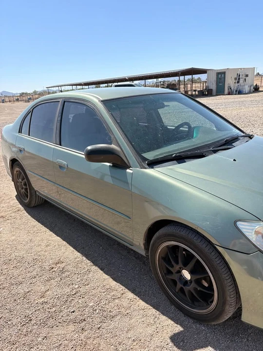2004 Honda Civic 7th Gen - Image 3 of 7