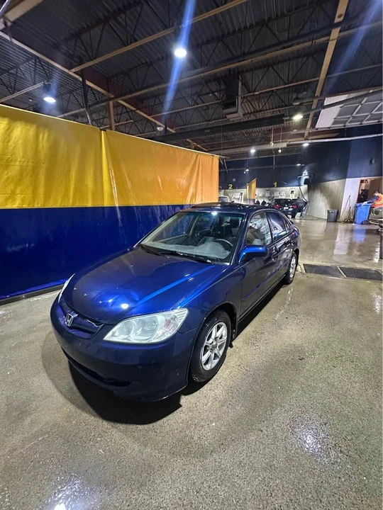 2004 Honda Civic 7th Gen - Image 2 of 12