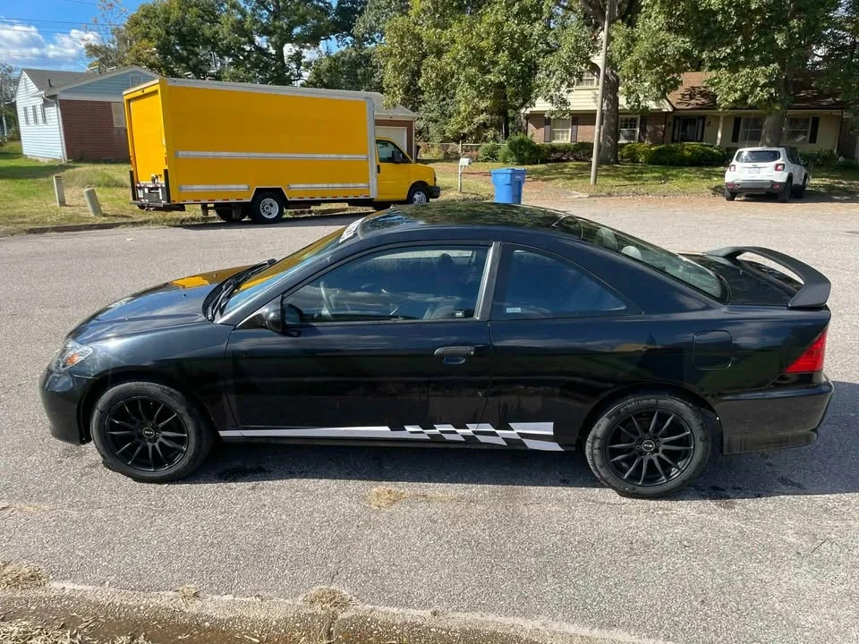 2004 Honda Civic 7th Gen - Image 9 of 15