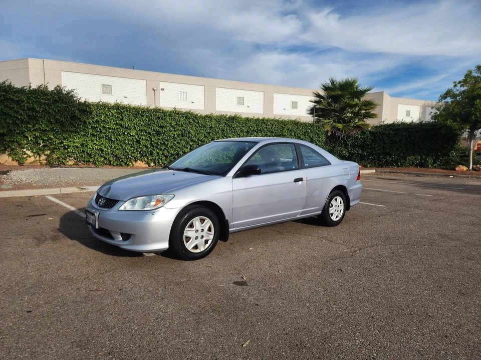 2005 Honda Civic 7th Gen - Image 2 of 5