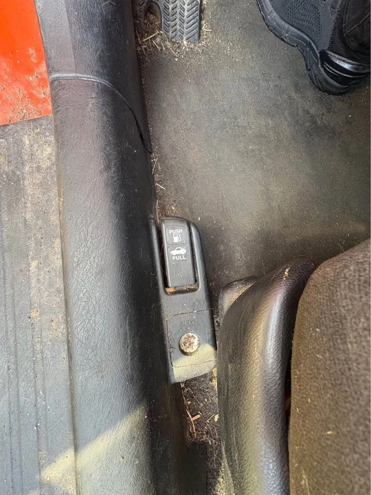 2004 Honda Civic 7th Gen - Image 7 of 11