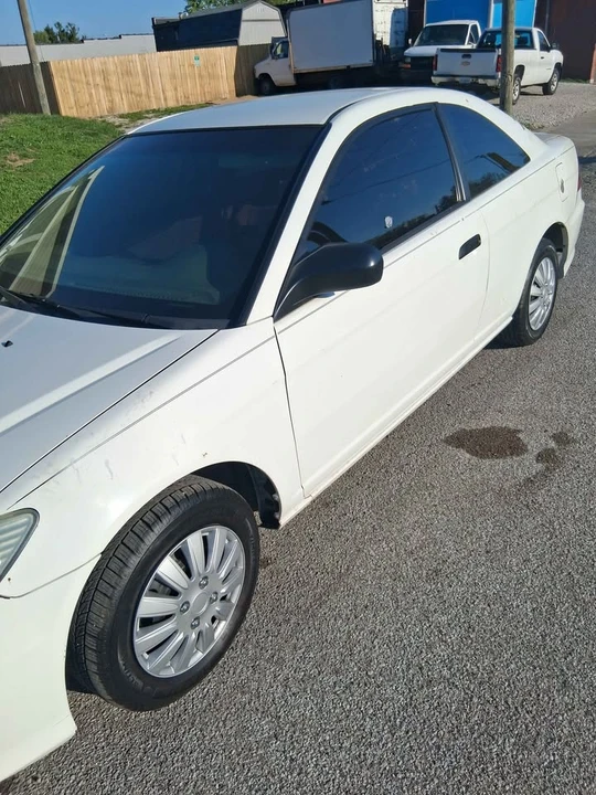 2004 Honda Civic 7th Gen - Image 2 of 3