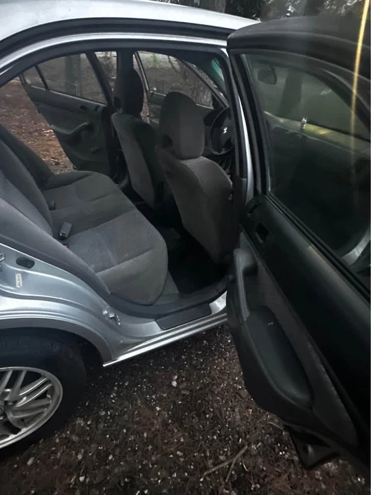 2004 Honda Civic 7th Gen - Image 6 of 9