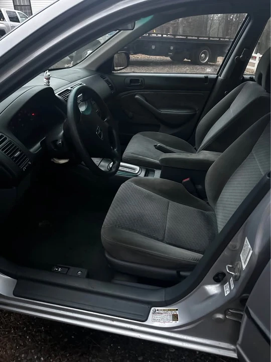 2004 Honda Civic 7th Gen - Image 4 of 9