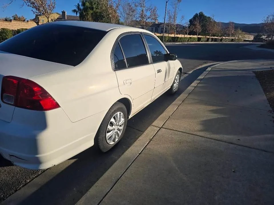 2004 Honda Civic 7th Gen - Image 4 of 8