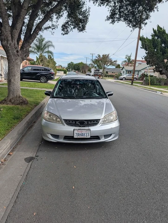 2004 Honda Civic 7th Gen - Image 2 of 9