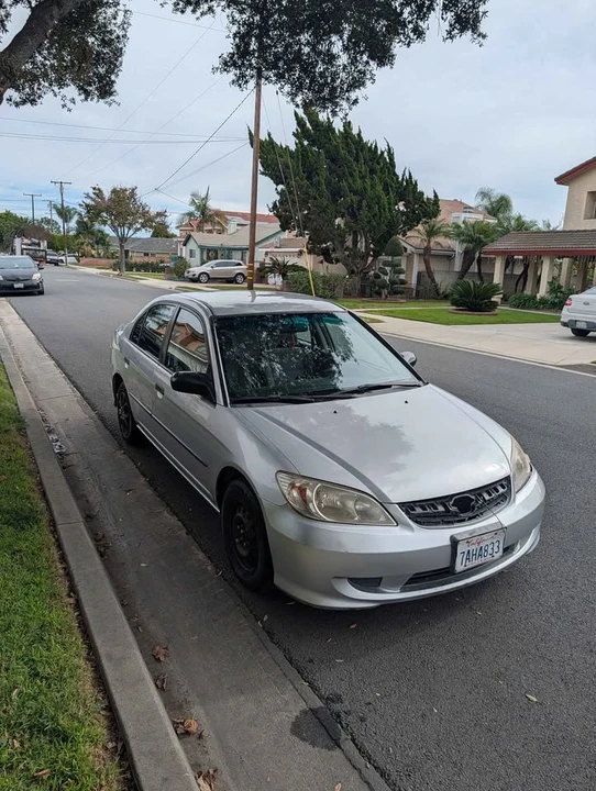2004 Honda Civic 7th Gen - Image 3 of 9