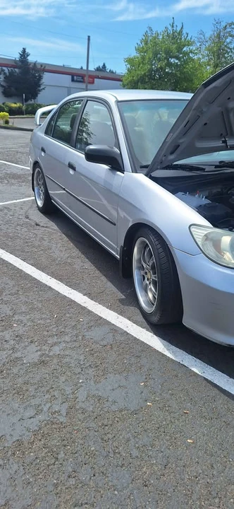 2004 Honda Civic 7th Gen - Image 2 of 8
