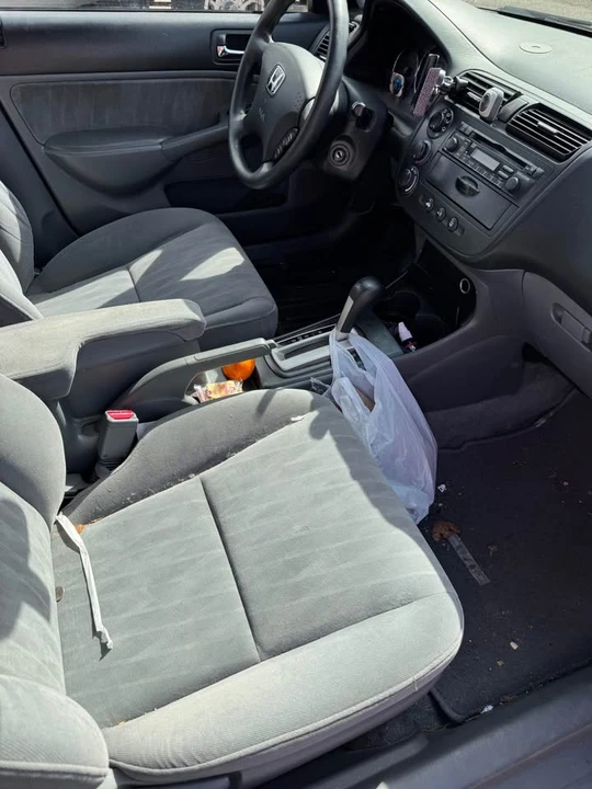 2004 Honda Civic 7th Gen - Image 9 of 12