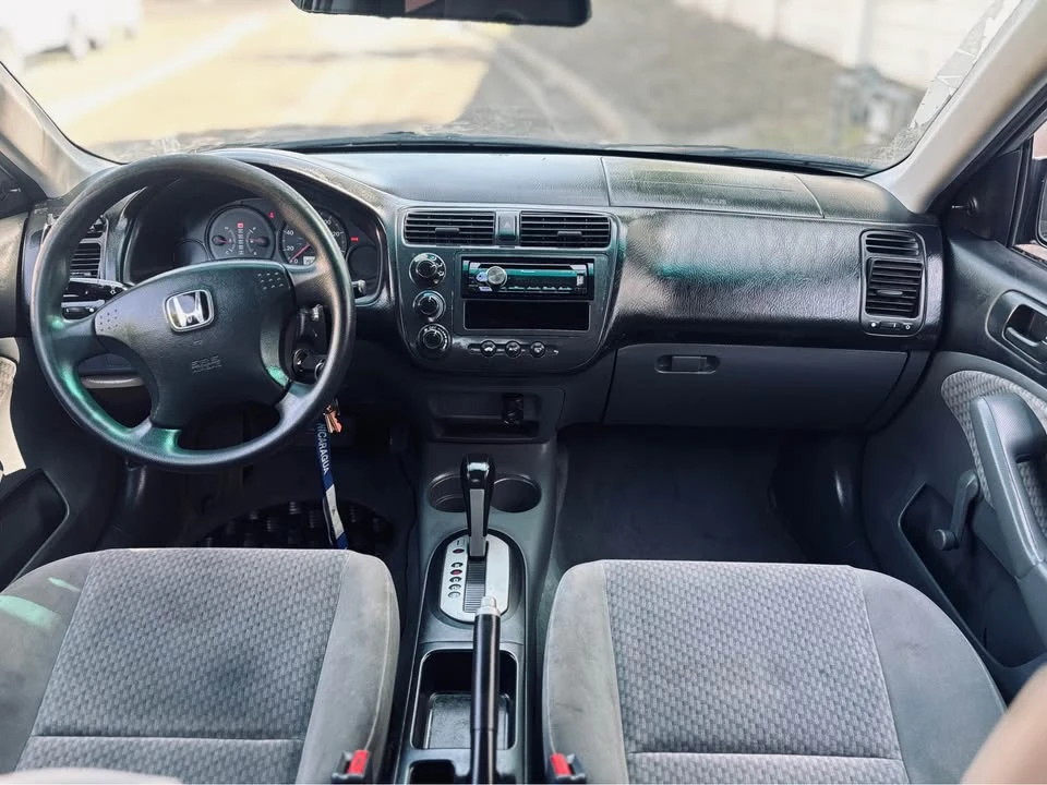 2004 Honda Civic 7th Gen - Image 11 of 17