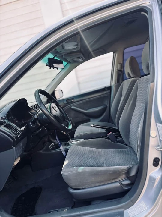 2004 Honda Civic 7th Gen - Image 13 of 17