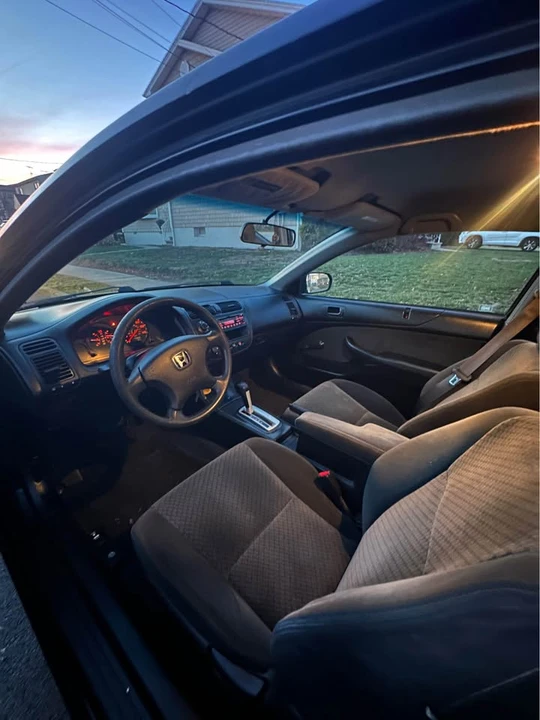 2004 Honda Civic 7th Gen - Image 5 of 7