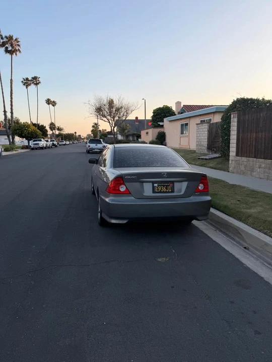 2004 Honda Civic 7th Gen - Image 2 of 5