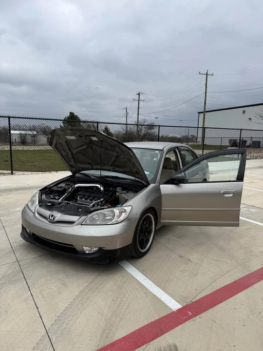 2004 Honda Civic 7th Gen - Image 8 of 13