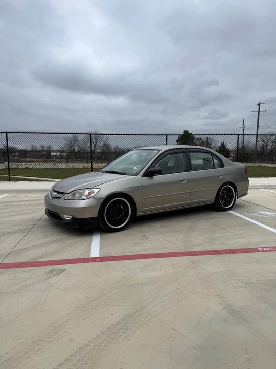 2004 Honda Civic 7th Gen - Image 5 of 13