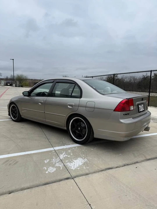 2004 Honda Civic 7th Gen - Image 4 of 13