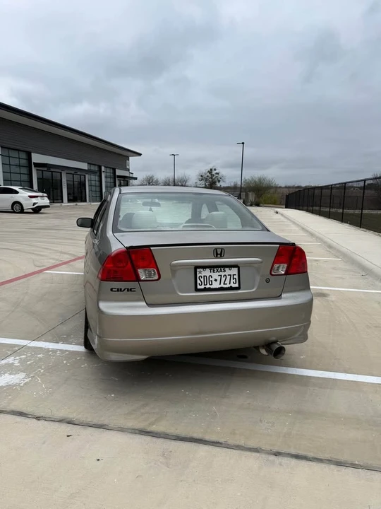 2004 Honda Civic 7th Gen - Image 6 of 13