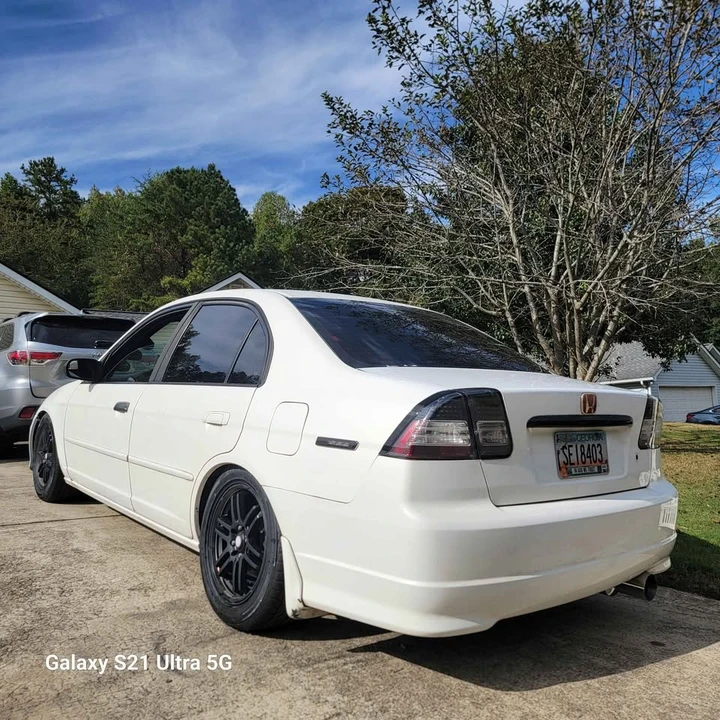 2004 Honda Civic 7th Gen - Image 3 of 9