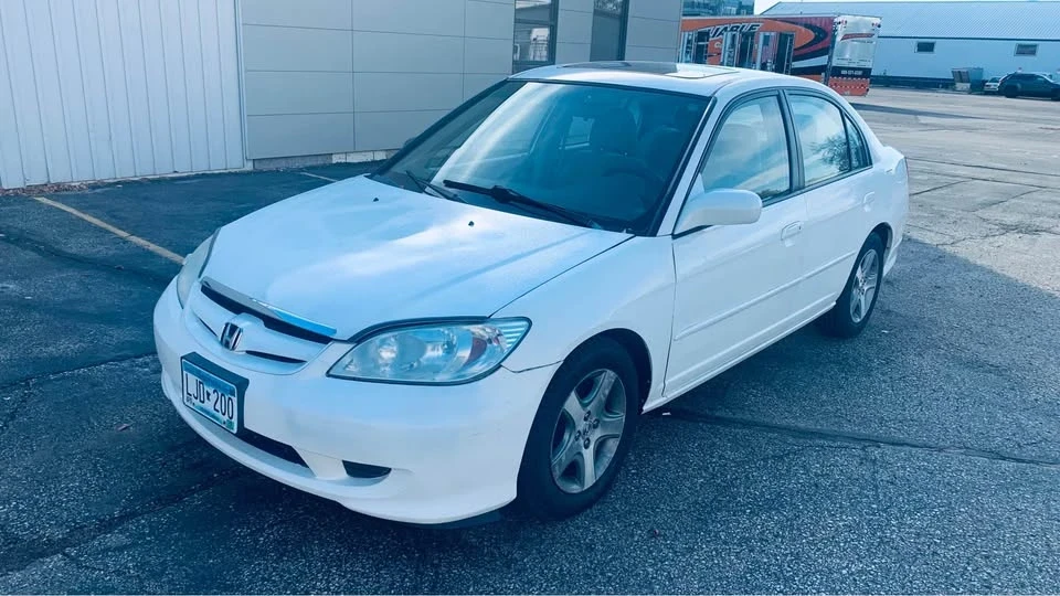 2004 Honda Civic 7th Gen - Image 2 of 8