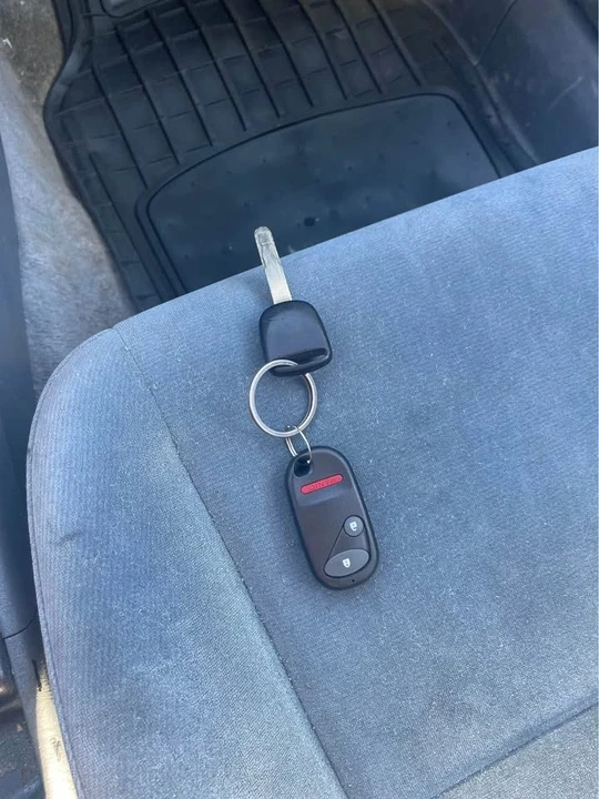 2004 Honda Civic 7th Gen - Image 9 of 9