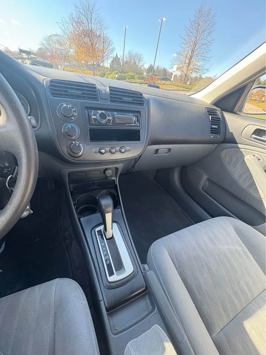 2004 Honda Civic 7th Gen - Image 9 of 9