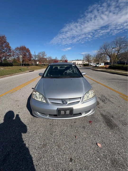 2004 Honda Civic 7th Gen - Image 2 of 9