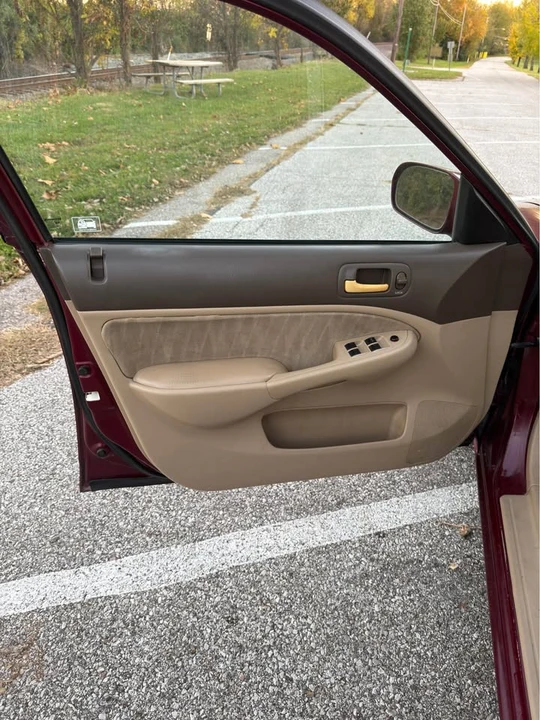 2004 Honda Civic 7th Gen - Image 7 of 13