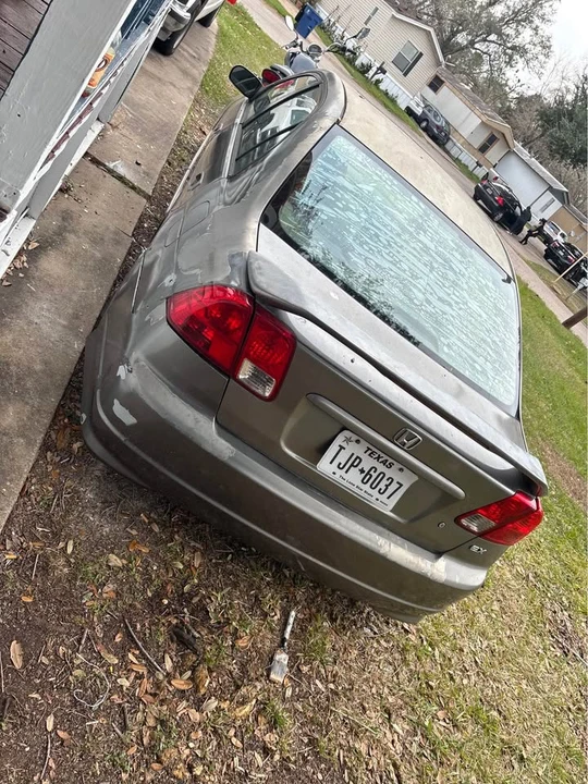 2004 Honda Civic 7th Gen - Image 2 of 4