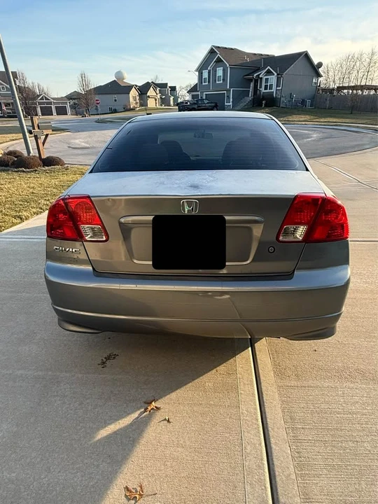 2004 Honda Civic 7th Gen - Image 11 of 13