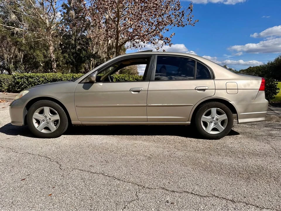 2004 Honda Civic 7th Gen - Image 3 of 13