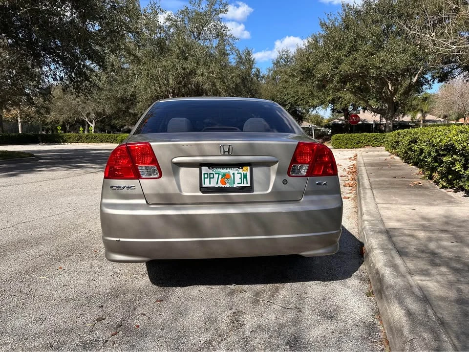2004 Honda Civic 7th Gen - Image 5 of 13