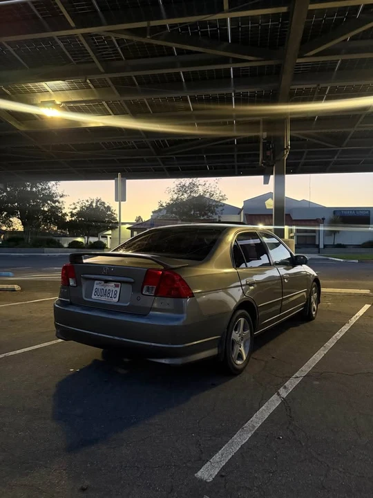 2004 Honda Civic 7th Gen - Image 3 of 8