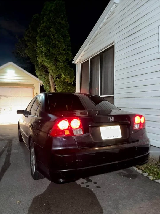 2004 Honda Civic 7th Gen - Image 7 of 13
