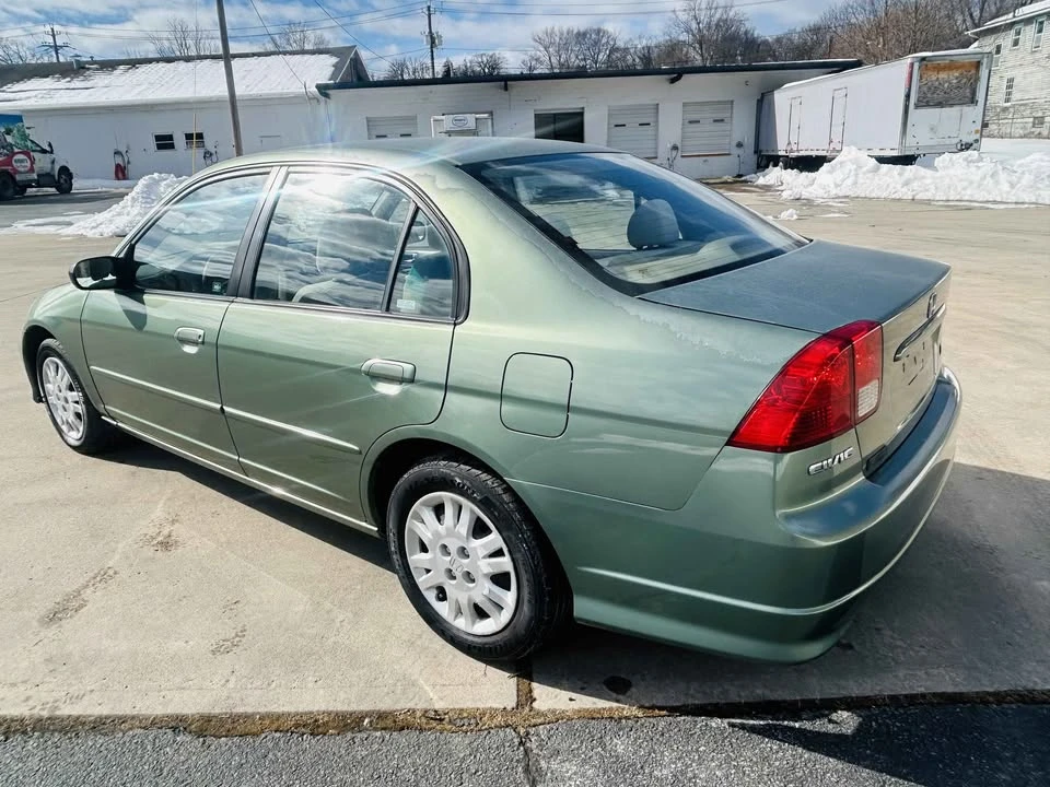 2004 Honda Civic 7th Gen - Image 3 of 19