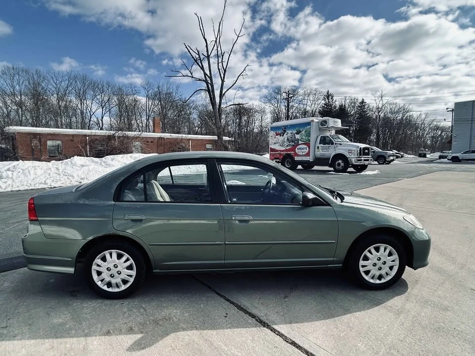 2004 Honda Civic 7th Gen - Image 7 of 19