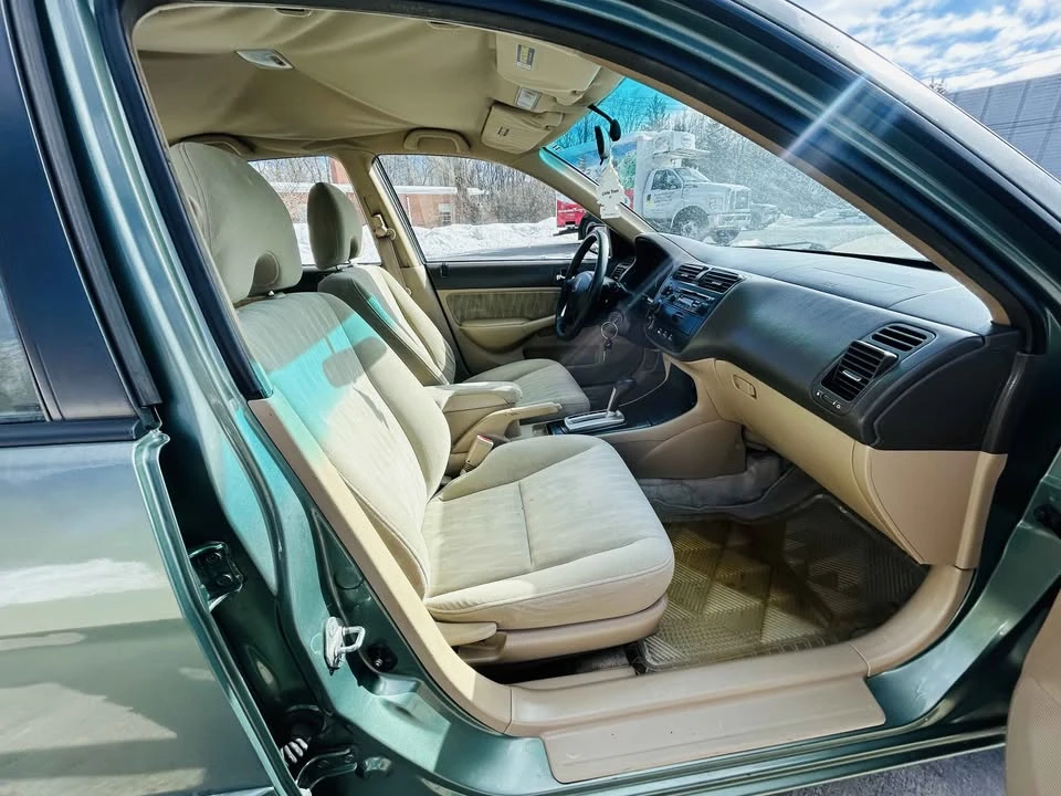 2004 Honda Civic 7th Gen - Image 9 of 19