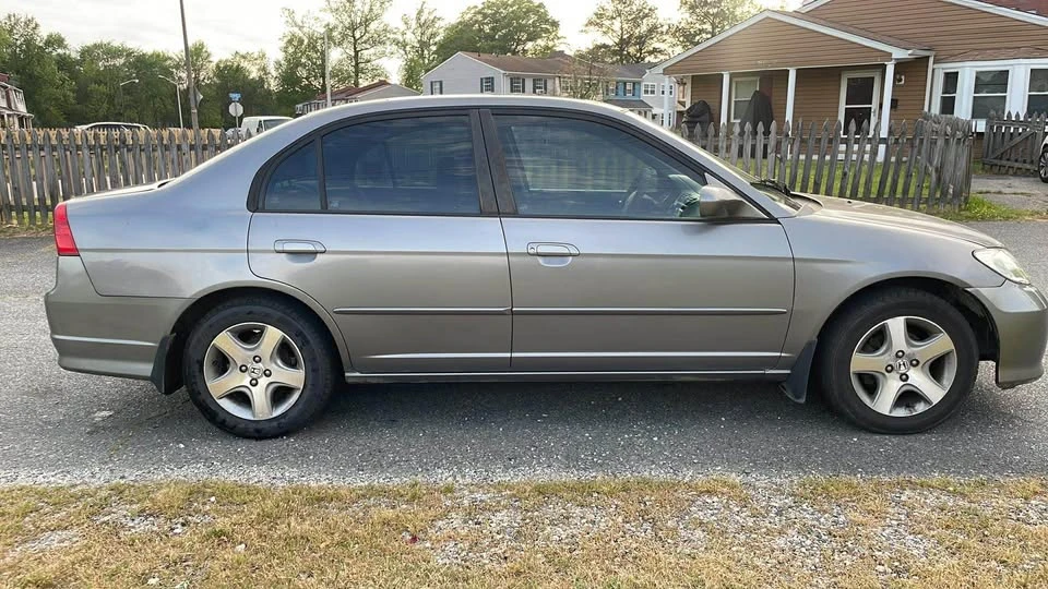 2004 Honda Civic 7th Gen - Image 3 of 11