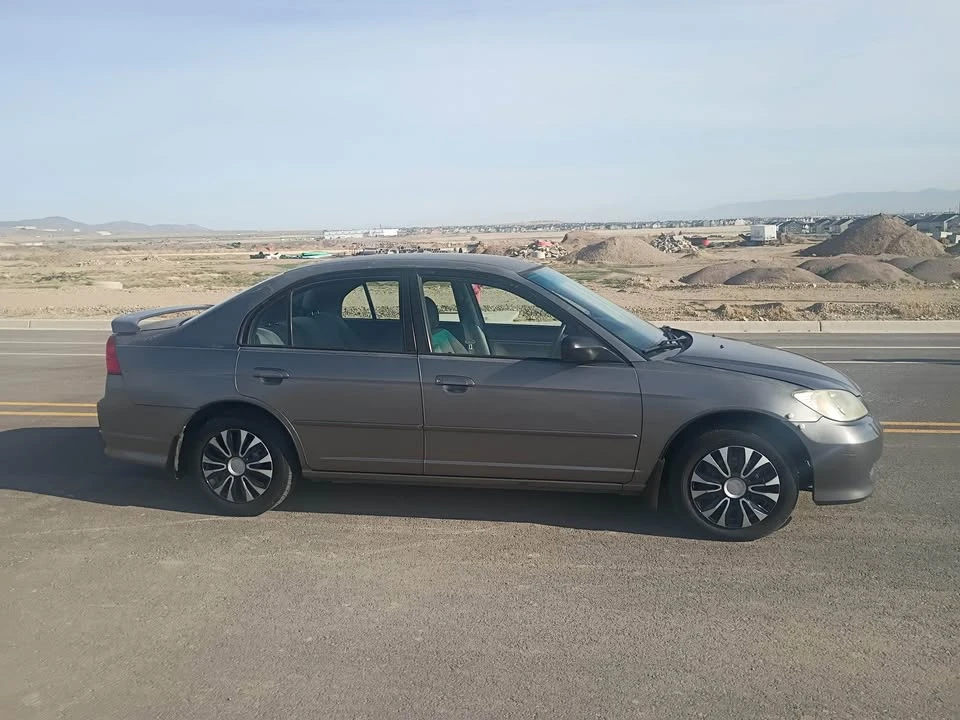 2004 Honda Civic 7th Gen - Image 5 of 9