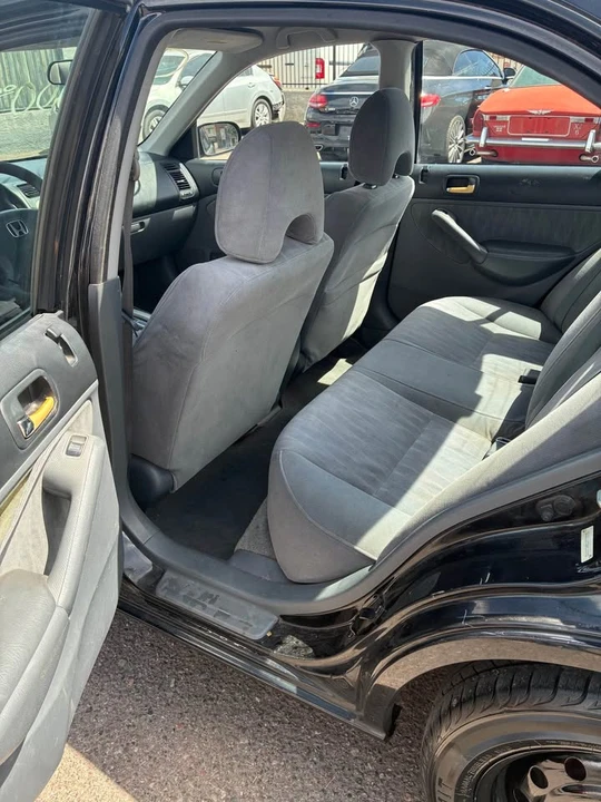 2004 Honda Civic 7th Gen - Image 4 of 5