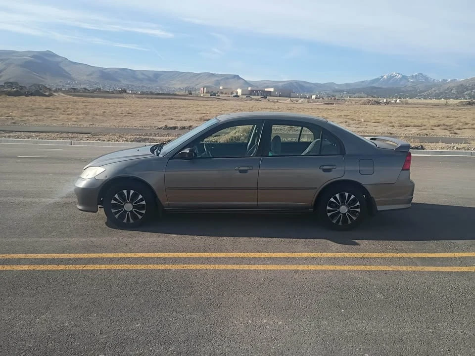 2004 Honda Civic 7th Gen - Image 3 of 9