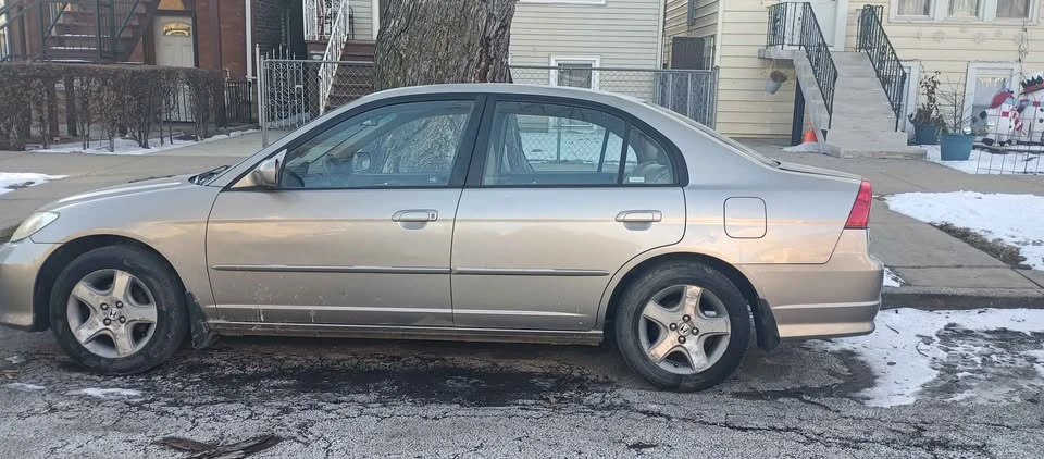 2004 Honda Civic 7th Gen - Image 2 of 7
