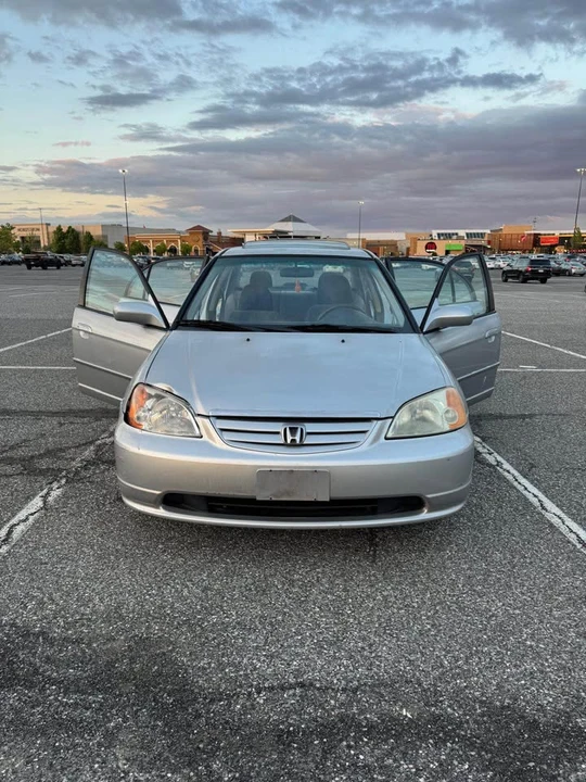 2004 Honda Civic 7th Gen - Image 2 of 6