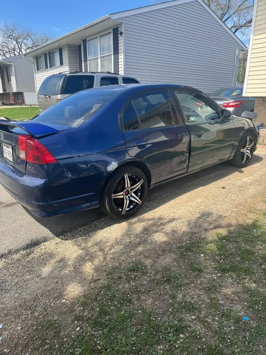 2004 Honda Civic 7th Gen - Image 2 of 6